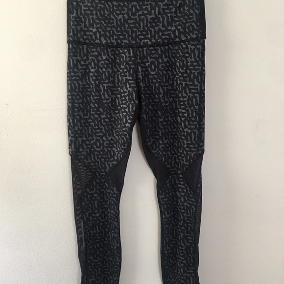 Lululemon Activewear Leggings Size 6 - Picture 8 of 10
